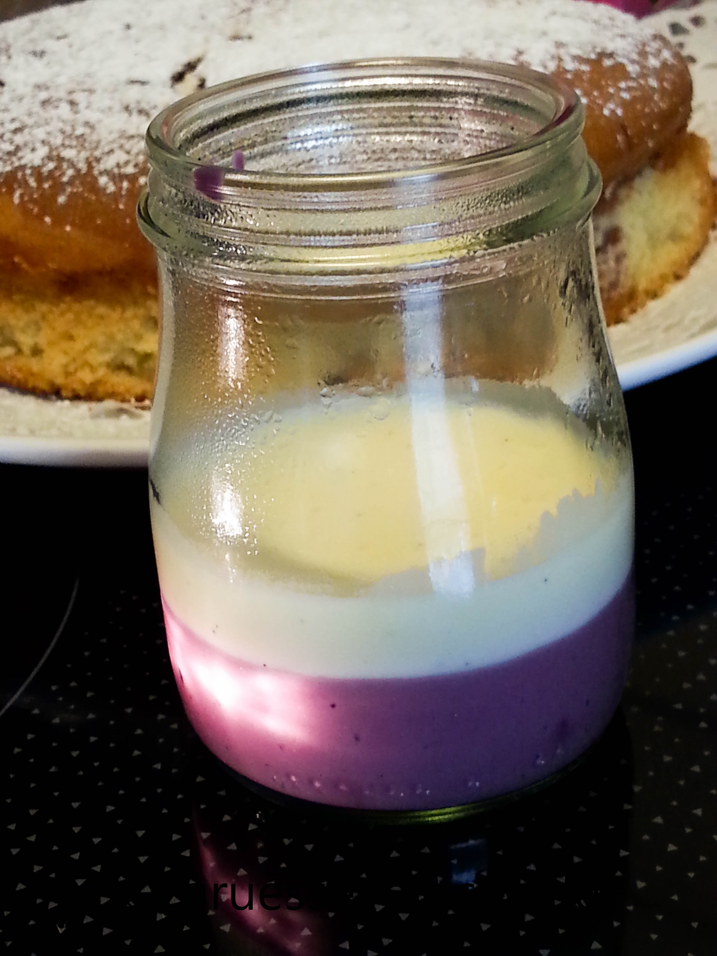 Panna_Cotta_Blaubeer_weisse_Schokososse