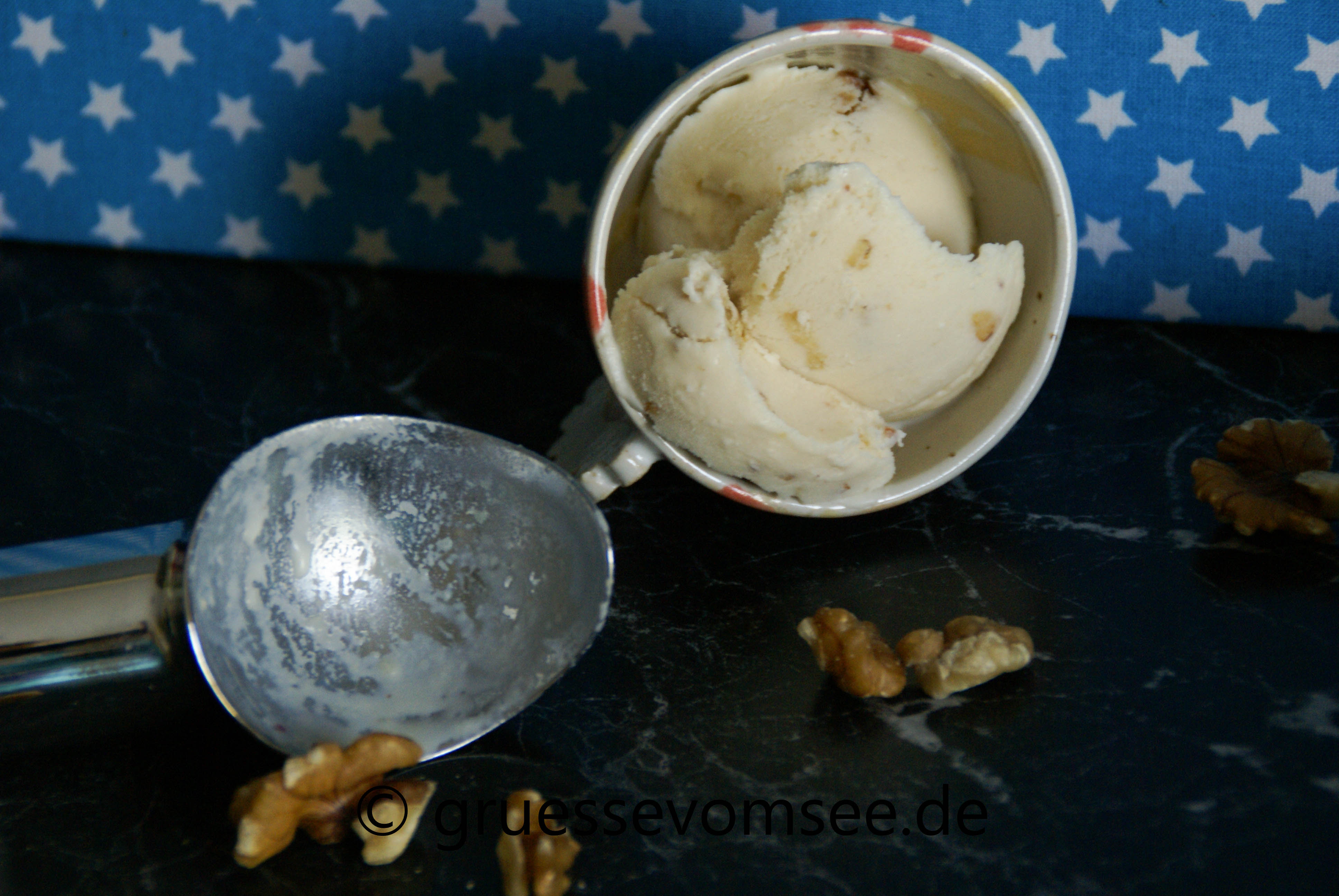 Walnusseis_Gruessevomsee_Knuspersommer_2015