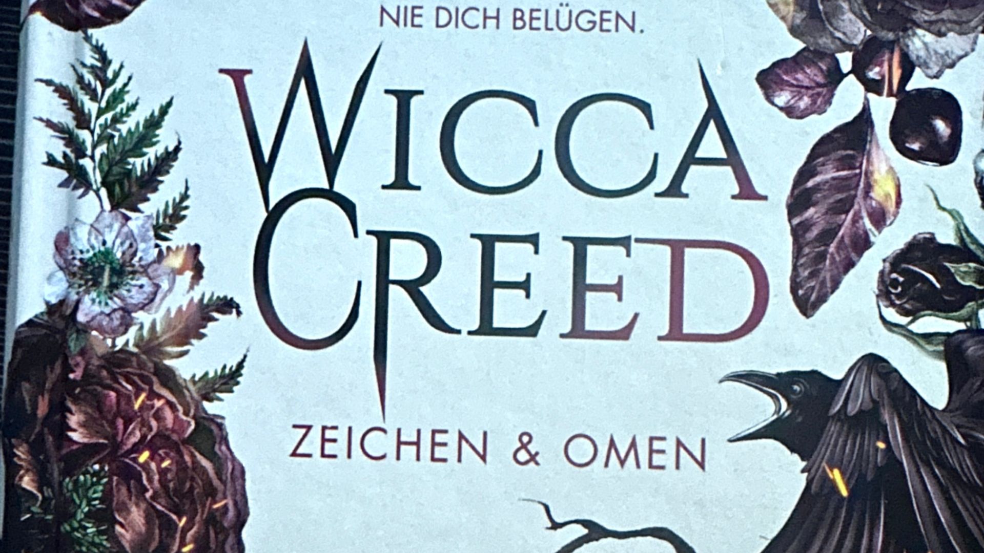 Cover Wicca Creed Zeichen und Omen Marah Woolf